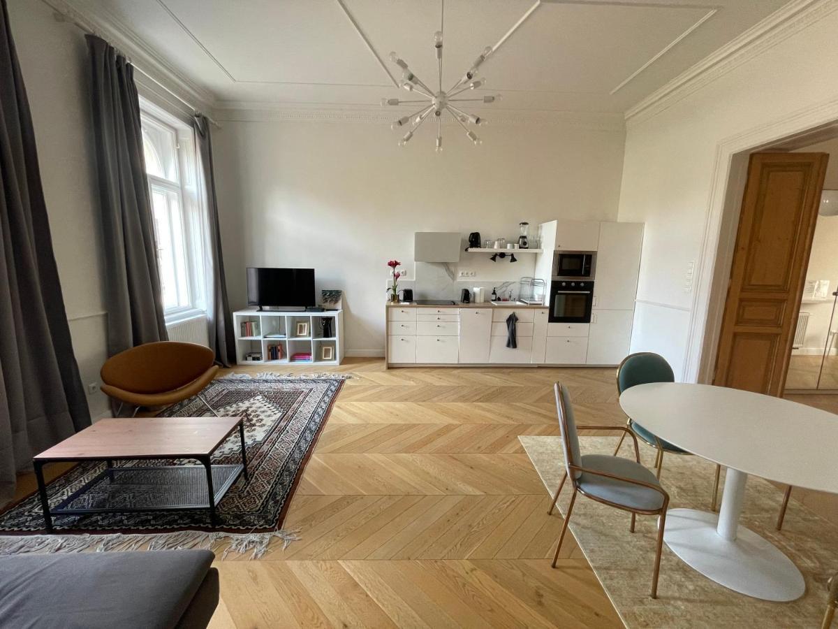 City Center 3, Elegant And Cozy 2Br In City Center! 布达佩斯 外观 照片